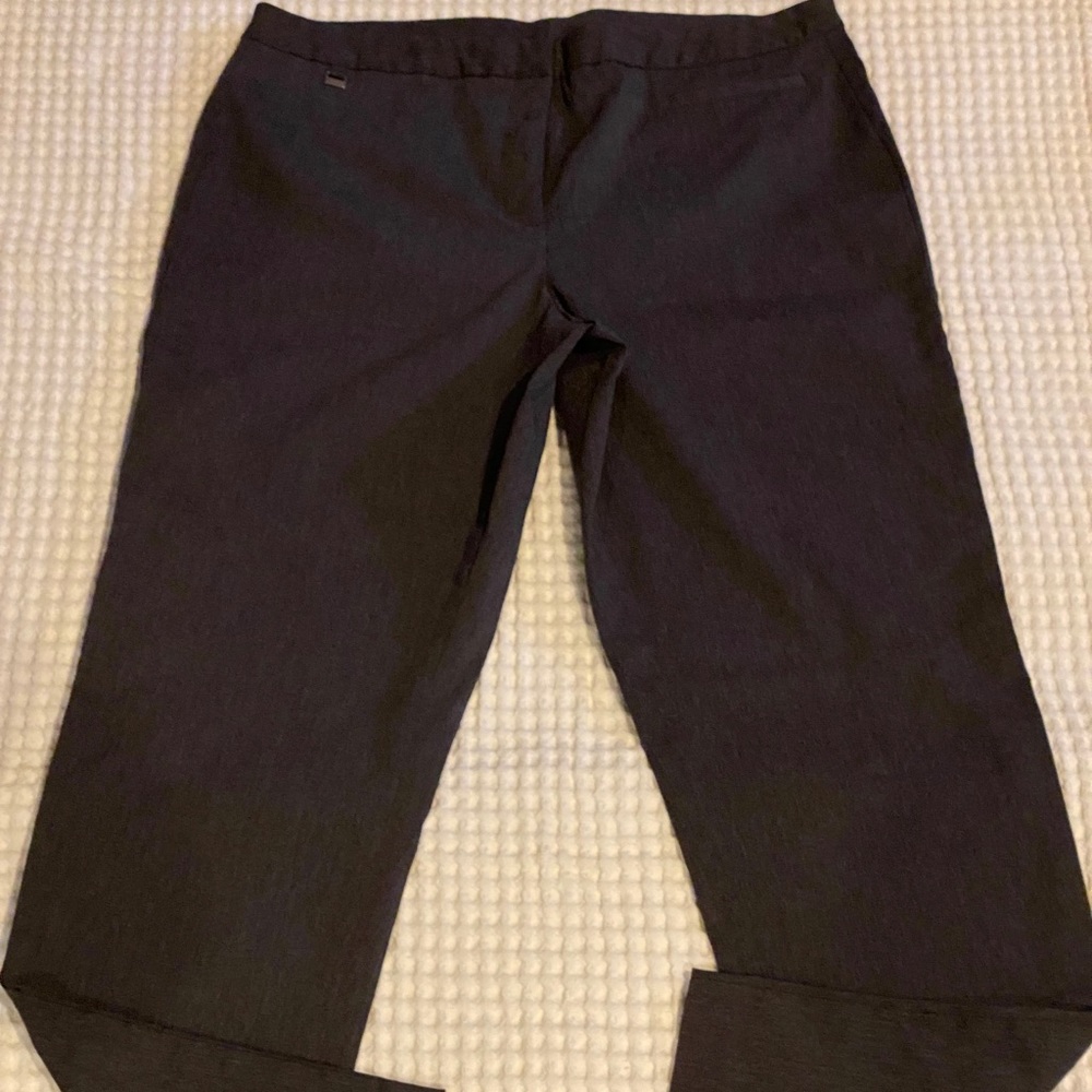 Brand new woman’s grey slacks from EXPRESS stretch